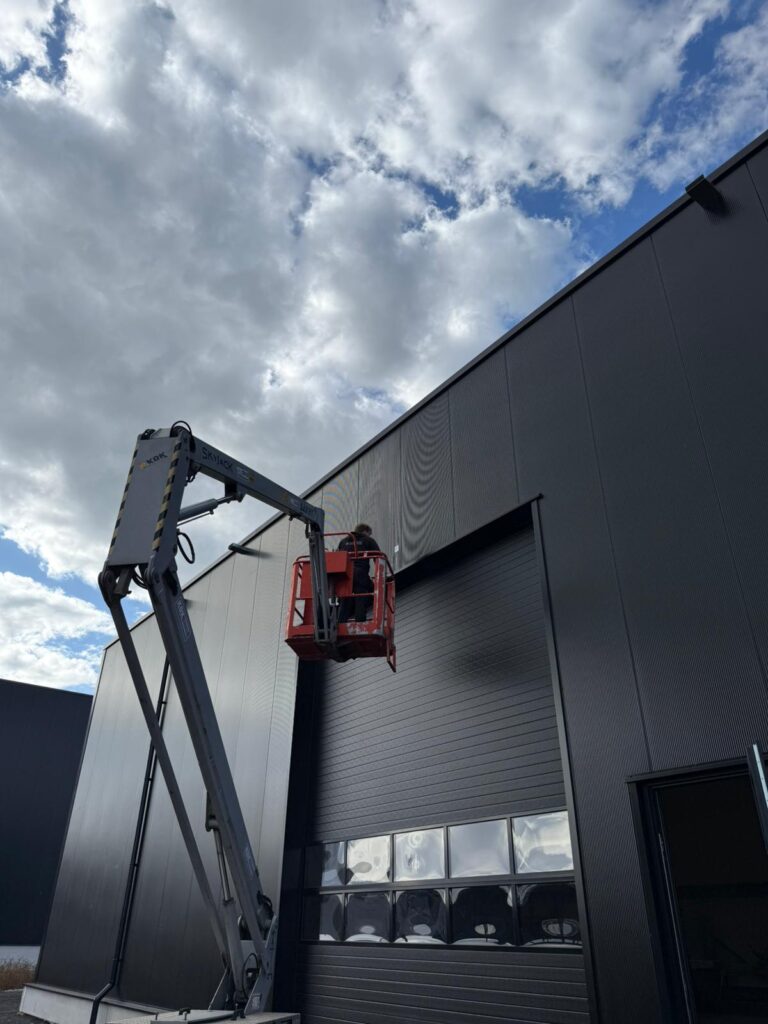 J Brouwer Elektrotechniek