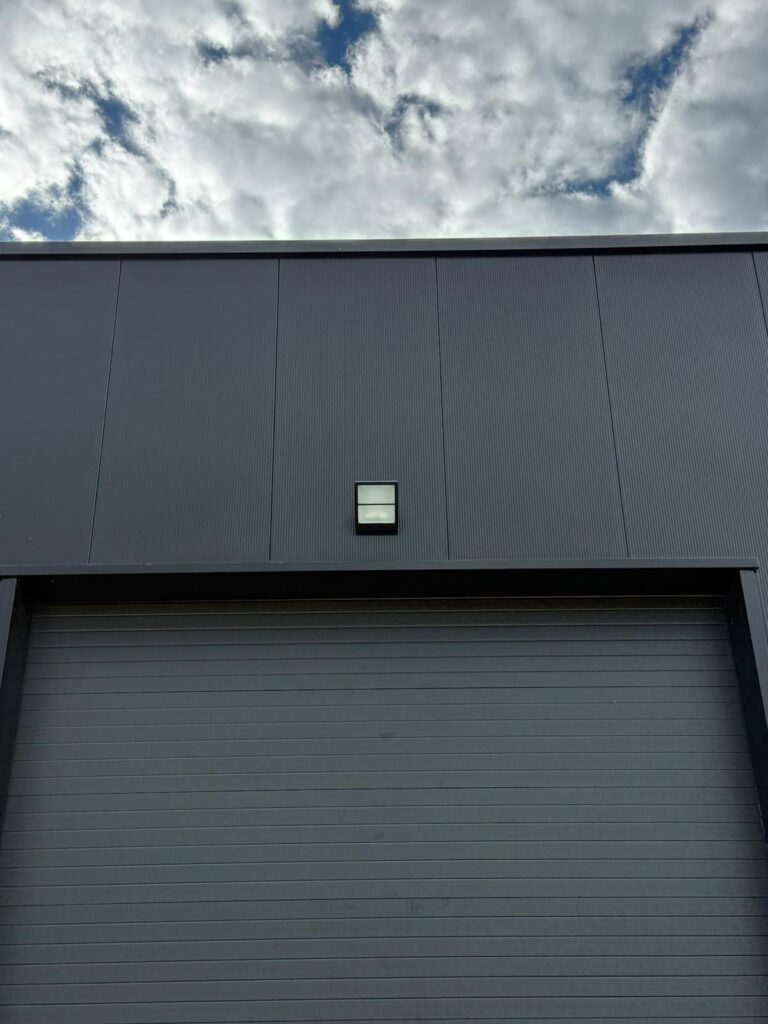 J Brouwer Elektrotechniek