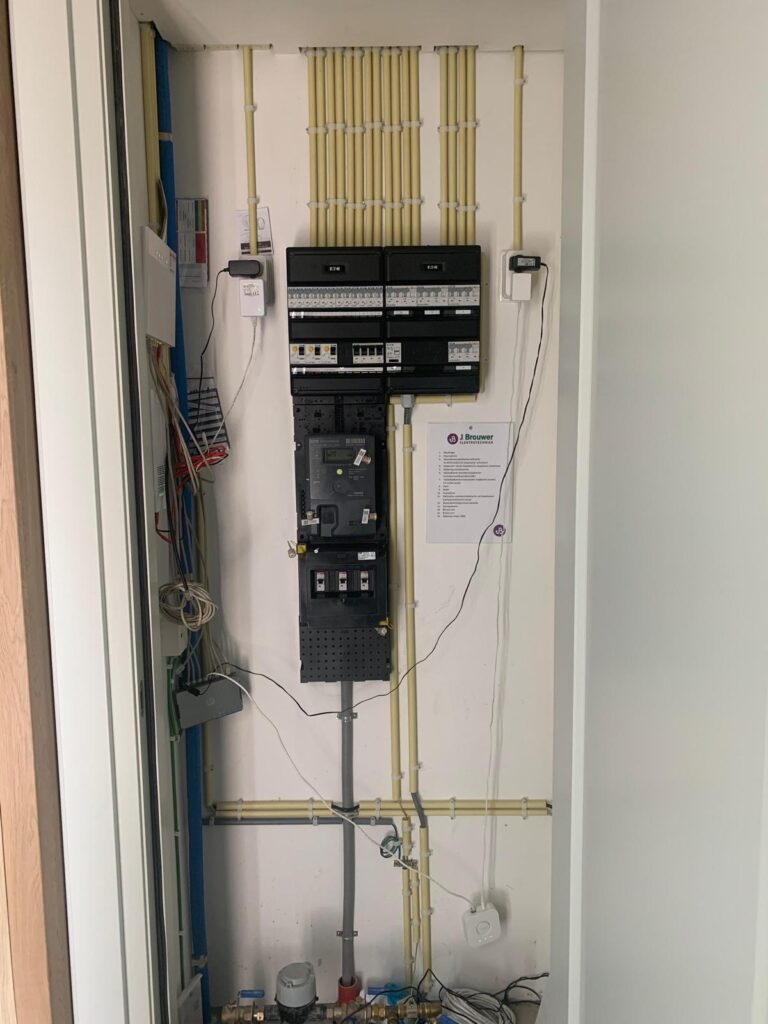 J Brouwer Elektrotechniek