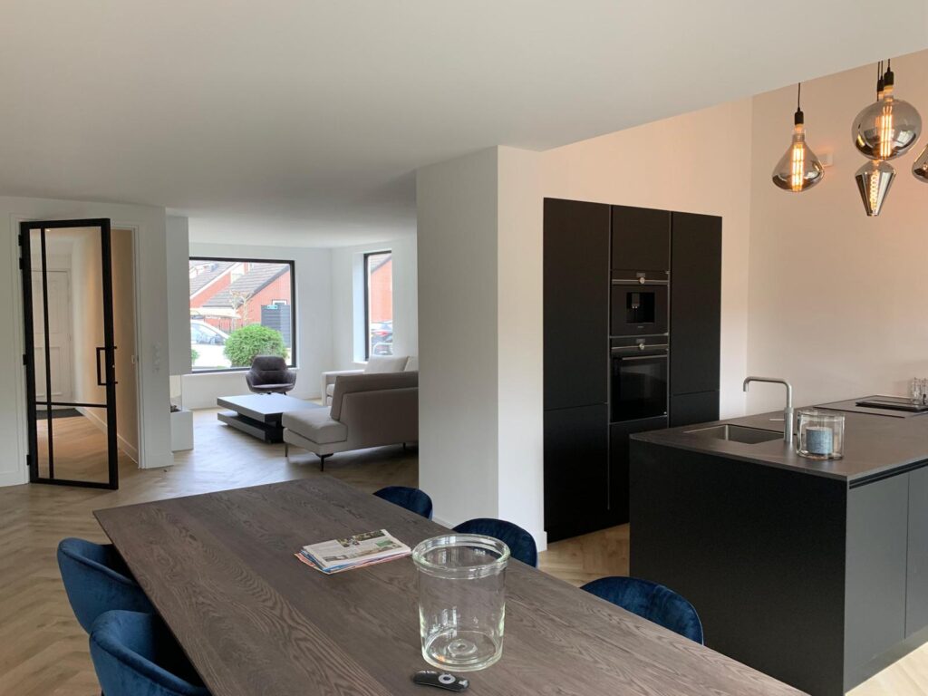 J Brouwer Elektrotechniek