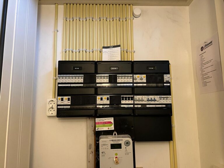 J Brouwer Elektrotechniek